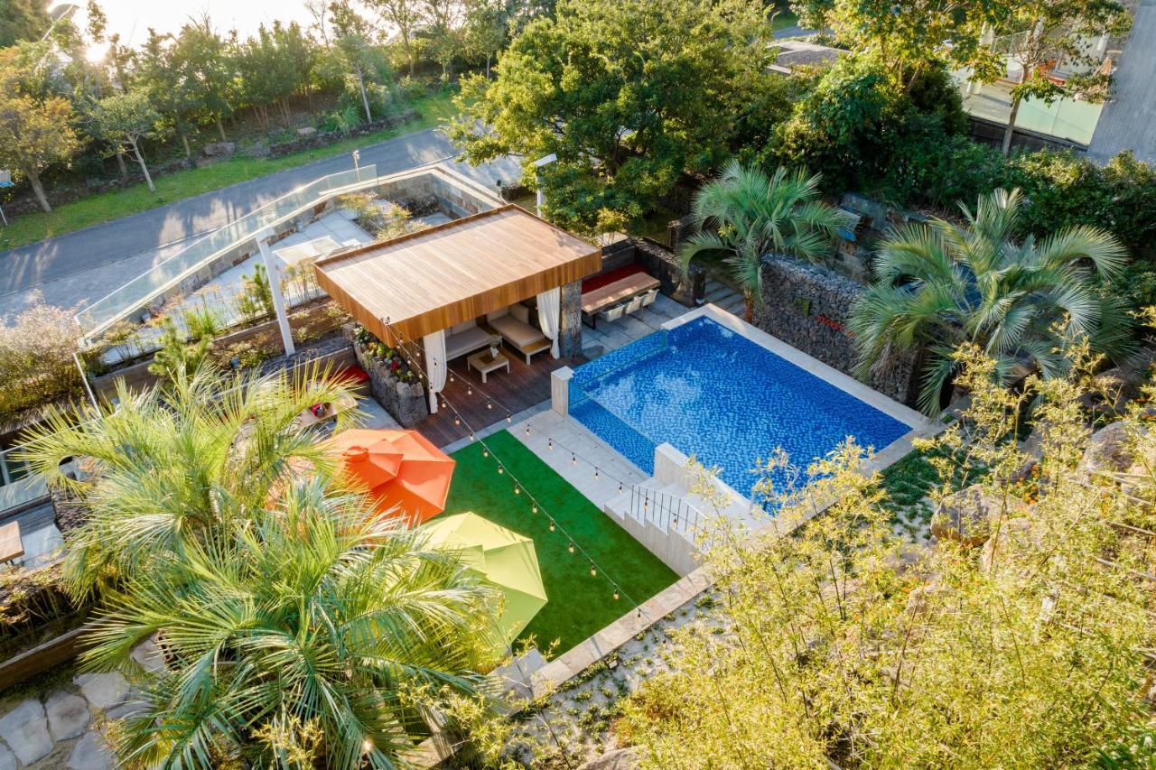 Bayhill Pool & Seogwipo